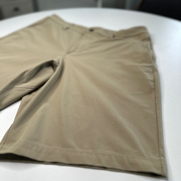 Lululemon Commission Short Relaxed 11” *WARPSTREAM* - Picture 3 of 6